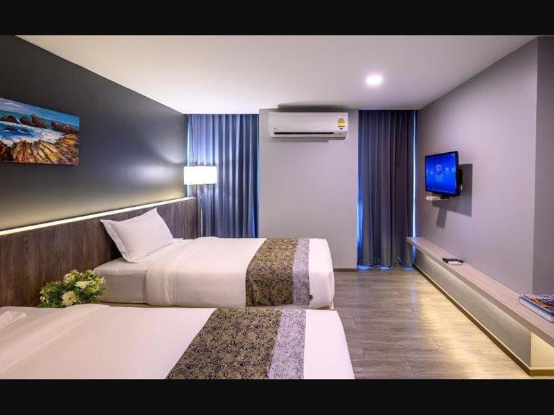 Iwish Hotel Bangkok Exterior photo