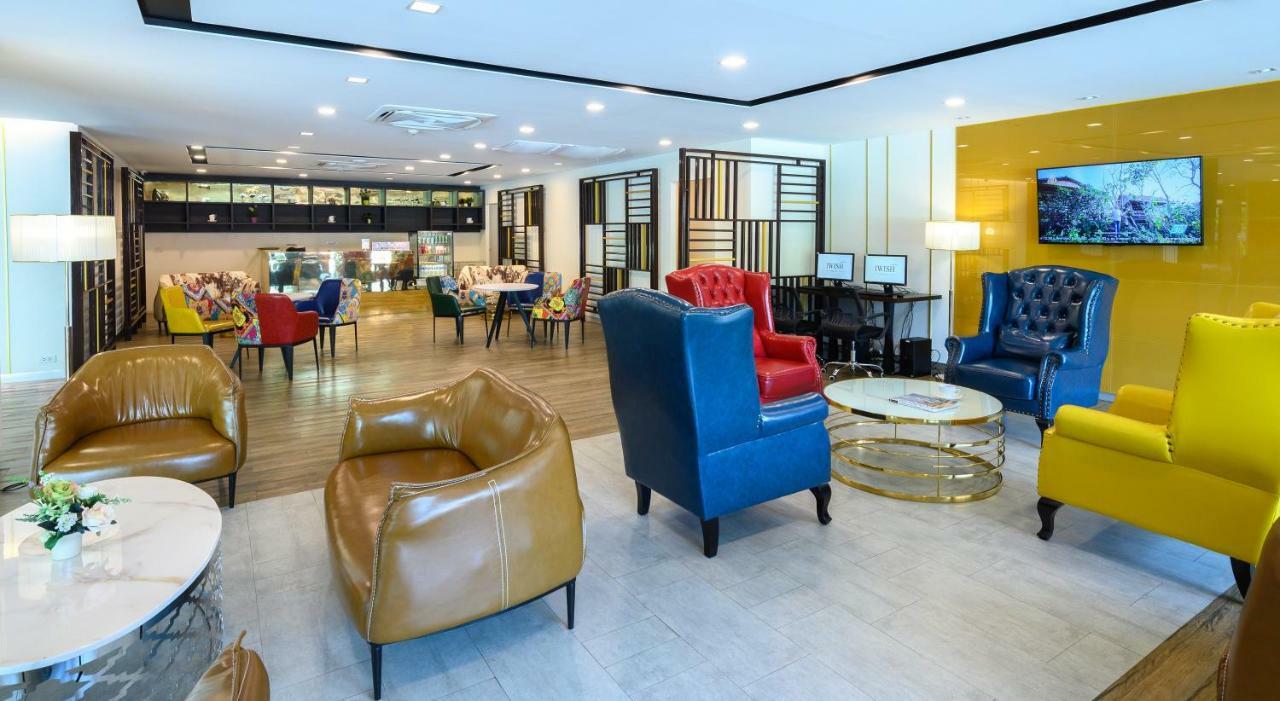 Iwish Hotel Bangkok Exterior photo